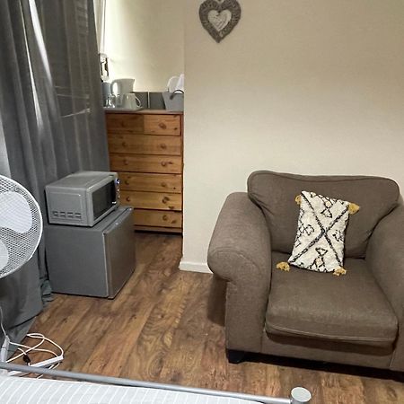 Comfortable Double Room London Bagian luar foto